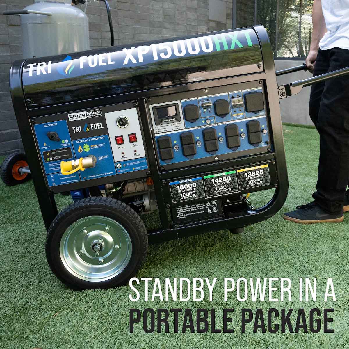 DuroMax XP15000HXT Tri-Fuel Portable Generator